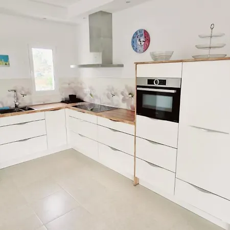 Estrella De Blanca Villa