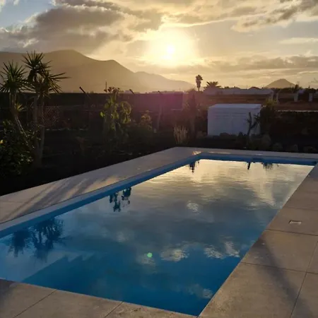 Estrella De Blanca Villa