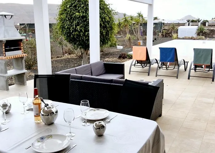 Estrella De Blanca * La Oliva