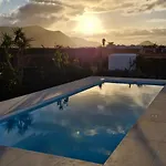Estrella De Blanca Villa